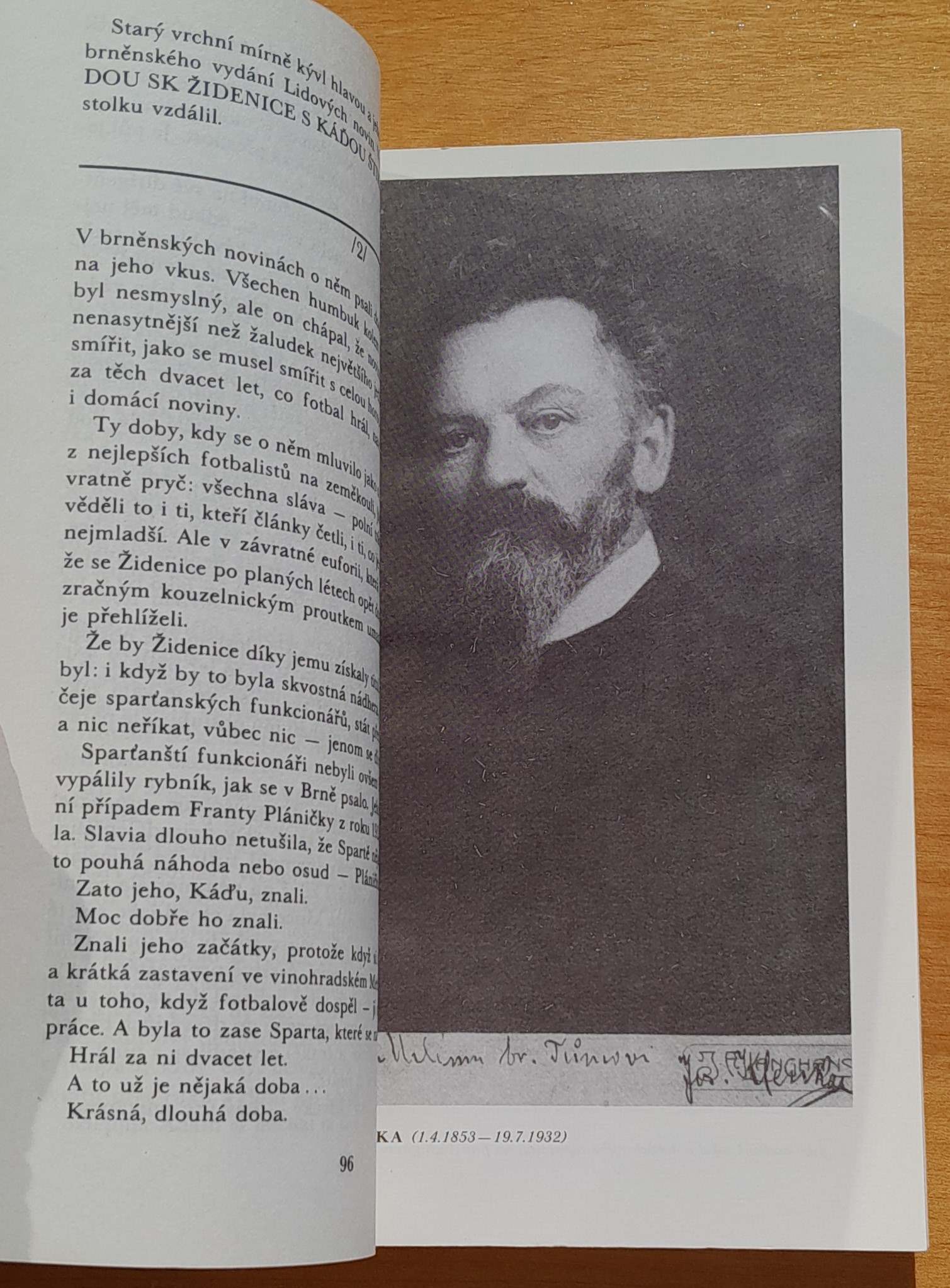 Hrdinové míče kopaného / Edice Stadión