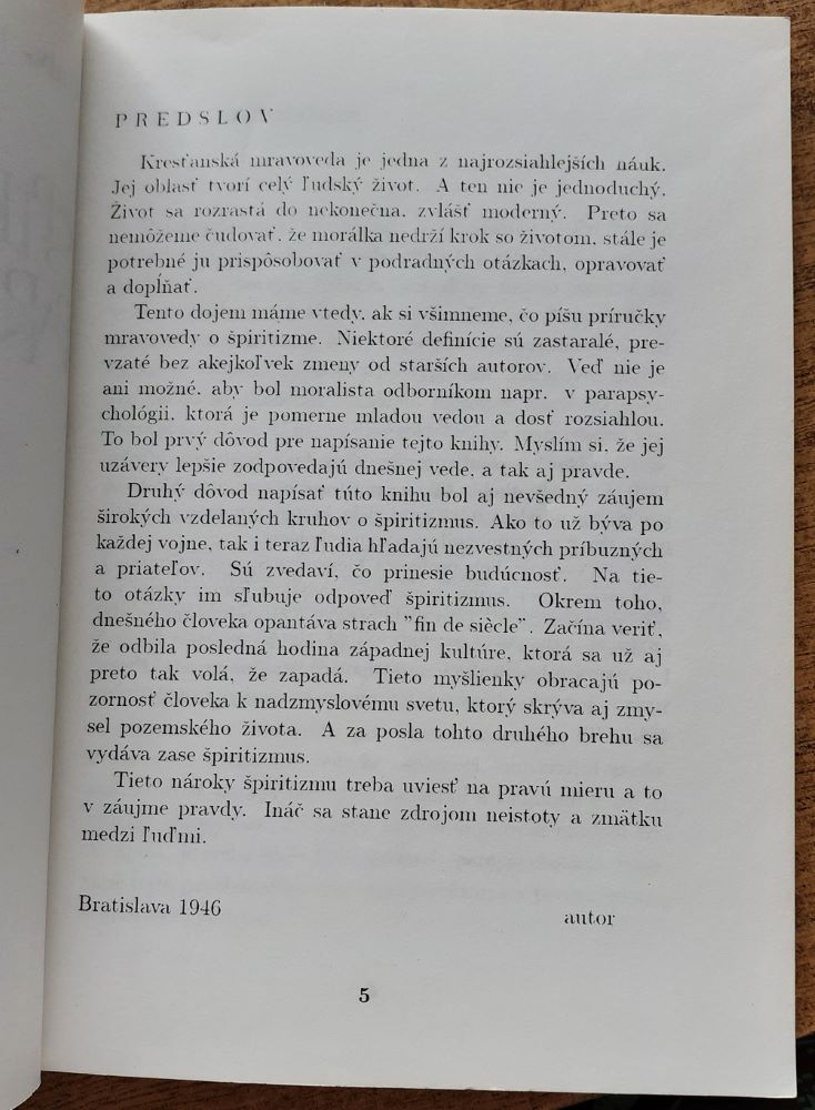 Špiritizmus či parapsychológia