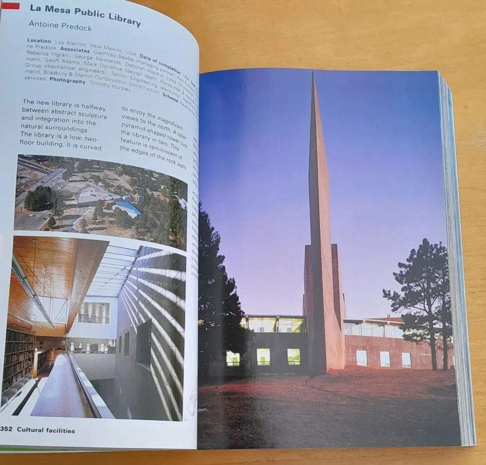 The World Contemporary Architecture