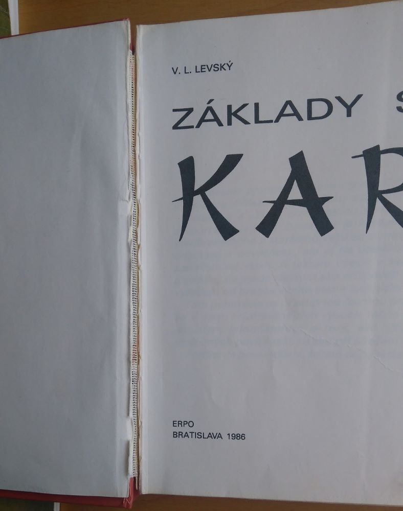 Základy sebaobrany / Karate