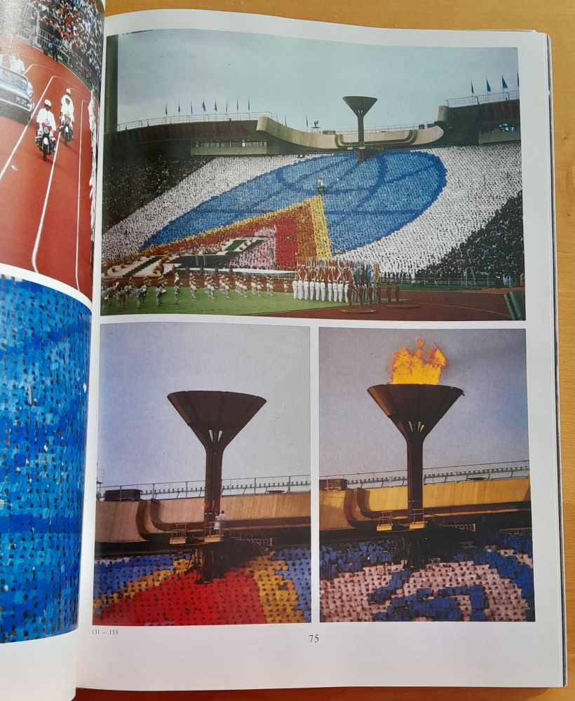 Květy modré planety