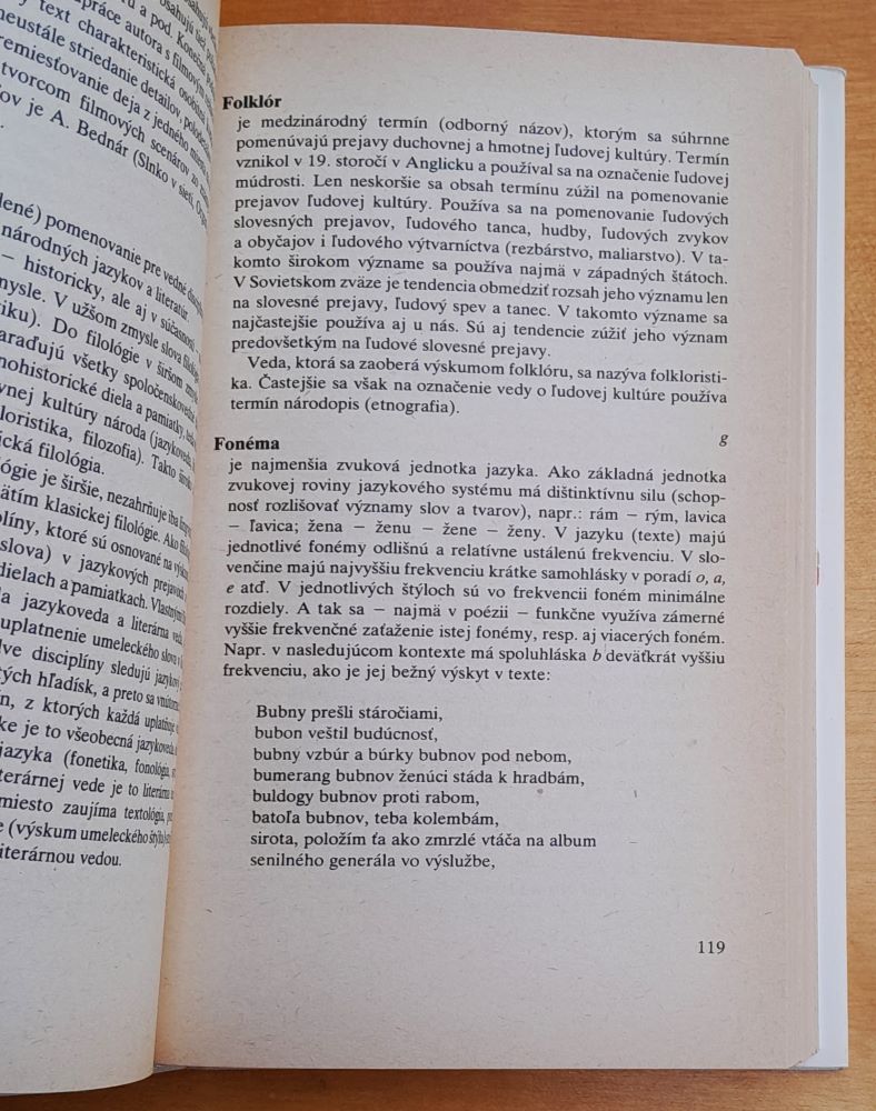 Slovník literárnovedných termínov