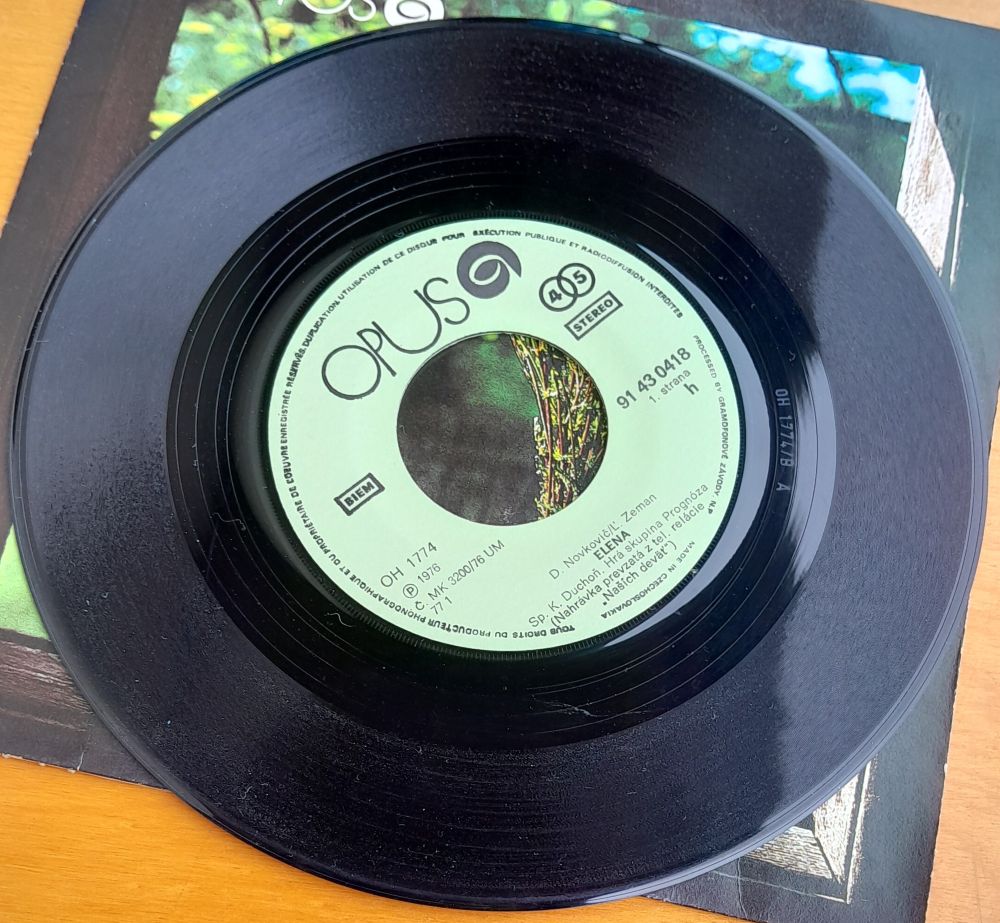 Karol Duchoň, LP Platňa - Elena, V slovenských dolinách