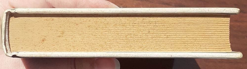 Sny umierajú na začiatku / Harold Robbins