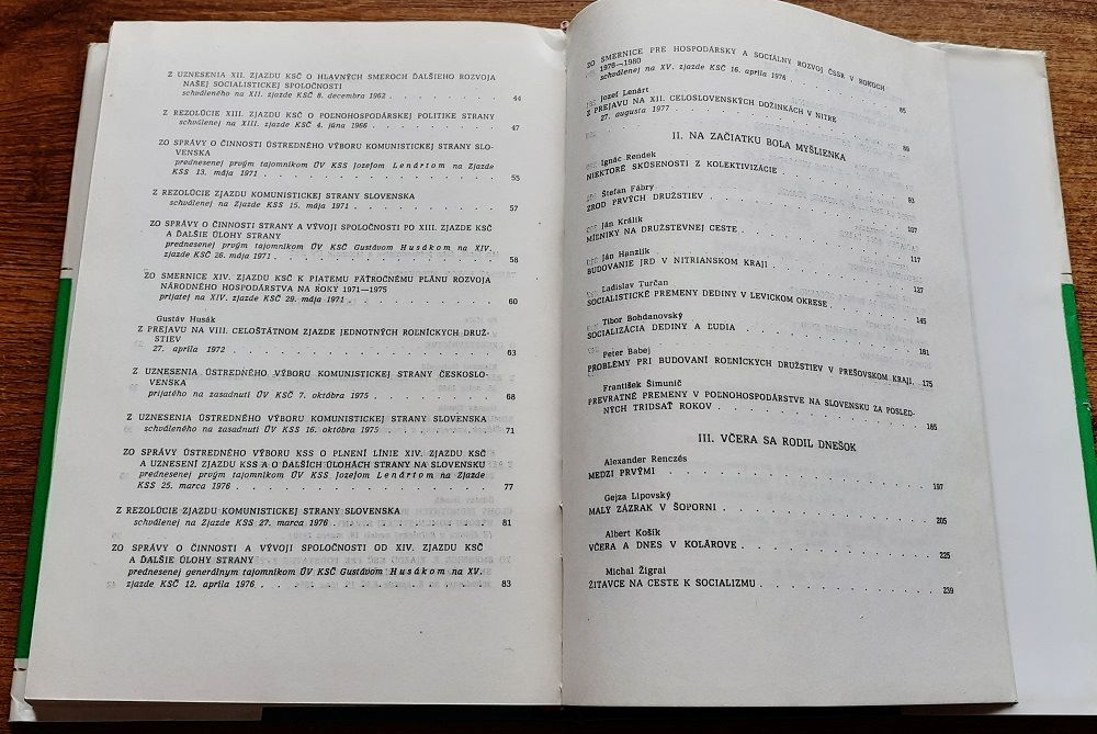 Míľniky na družstevnej ceste / Tridsať rokov JRD