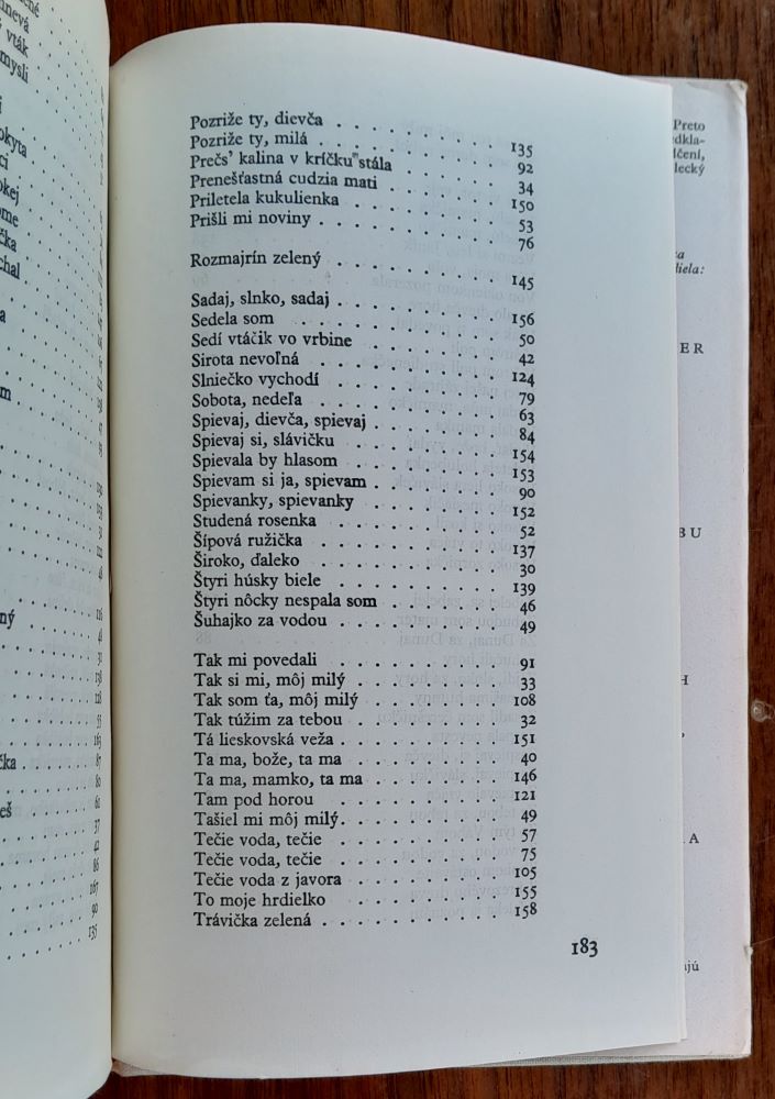 V šírom poli studienečka