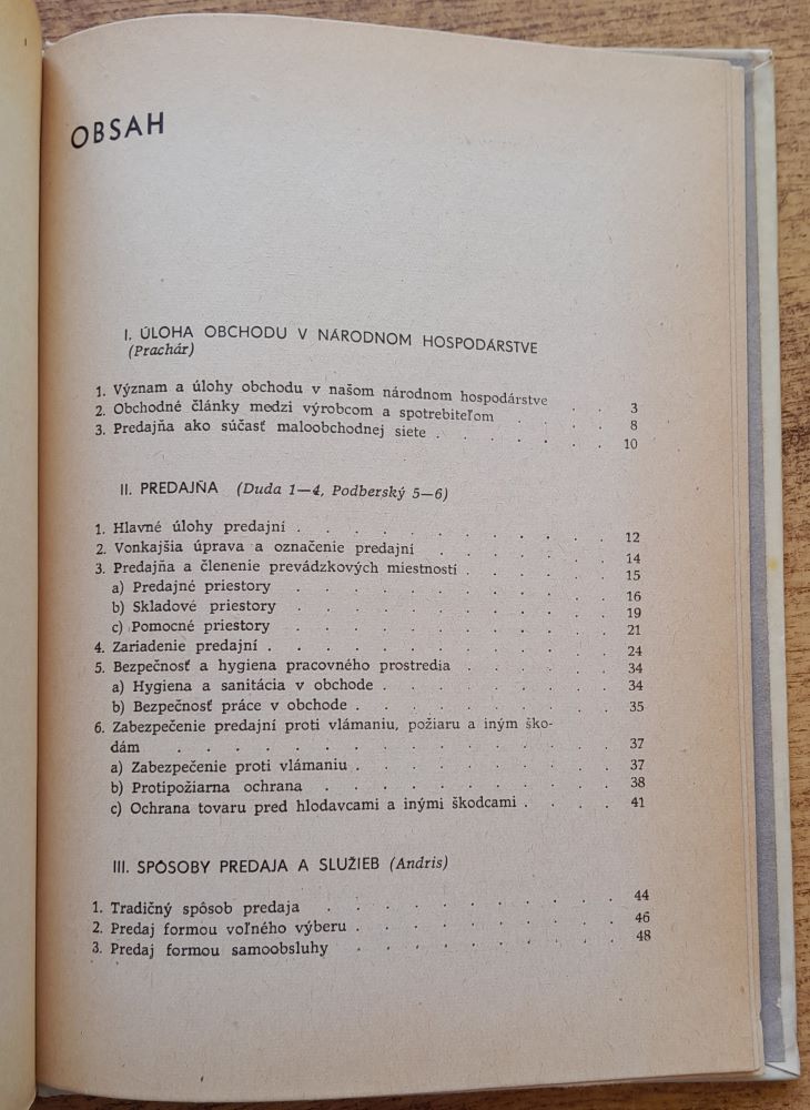 Ekonomika obchodu a technika predaja / Pre 1. 2. a 3. ročník odborných učilišť a učňovských škôl / Učebné odbory predavačské