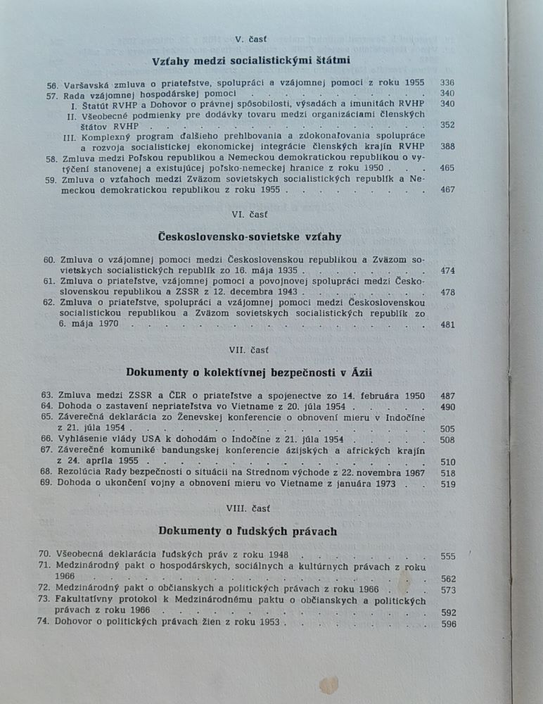 Medzinárodné právo a politika v dokumentoch