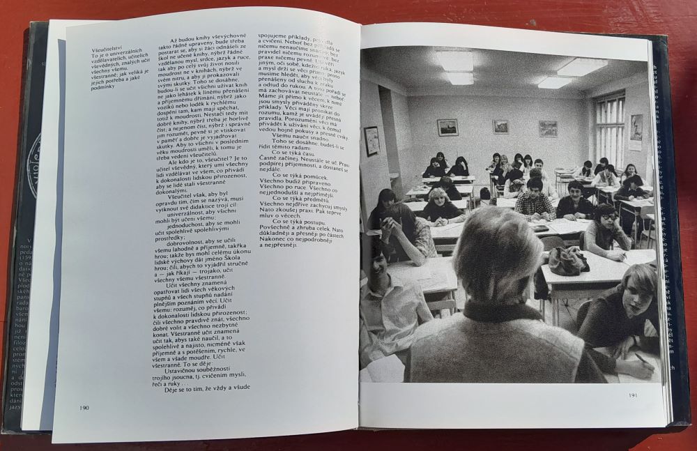 Všenáprava obrazem / Kniha fotografií na motivy díla J.A. Komenského