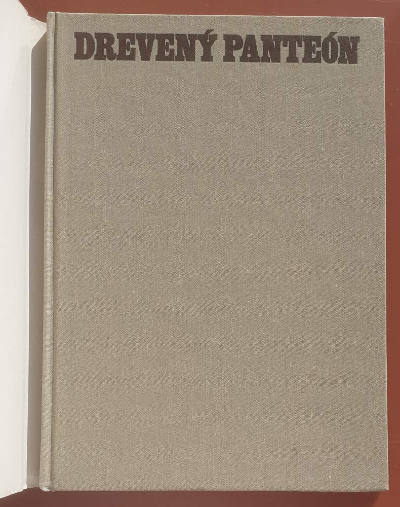 Drevený Panteón
