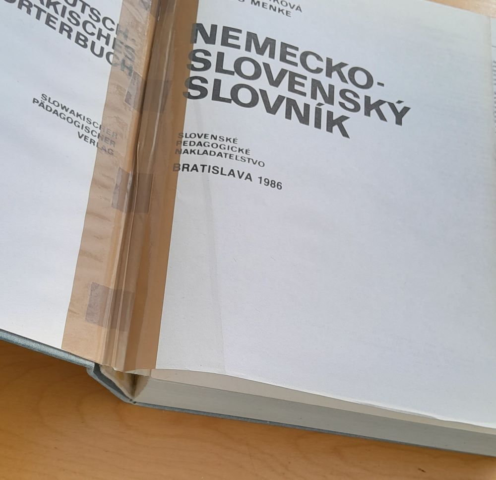 Nemecko-slovenský slovník / Deutsch-slowakisches Worterbuch