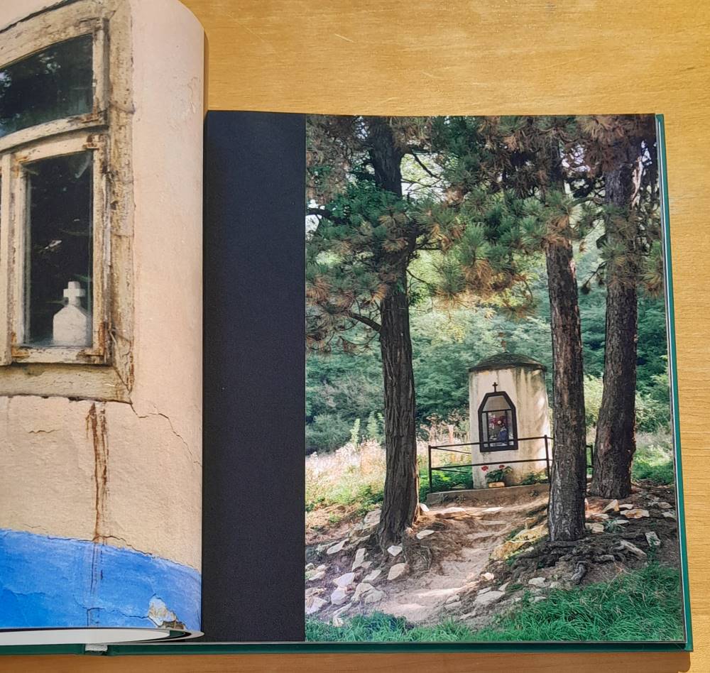 V zrkadle spomienok / Náklad 1000 ks