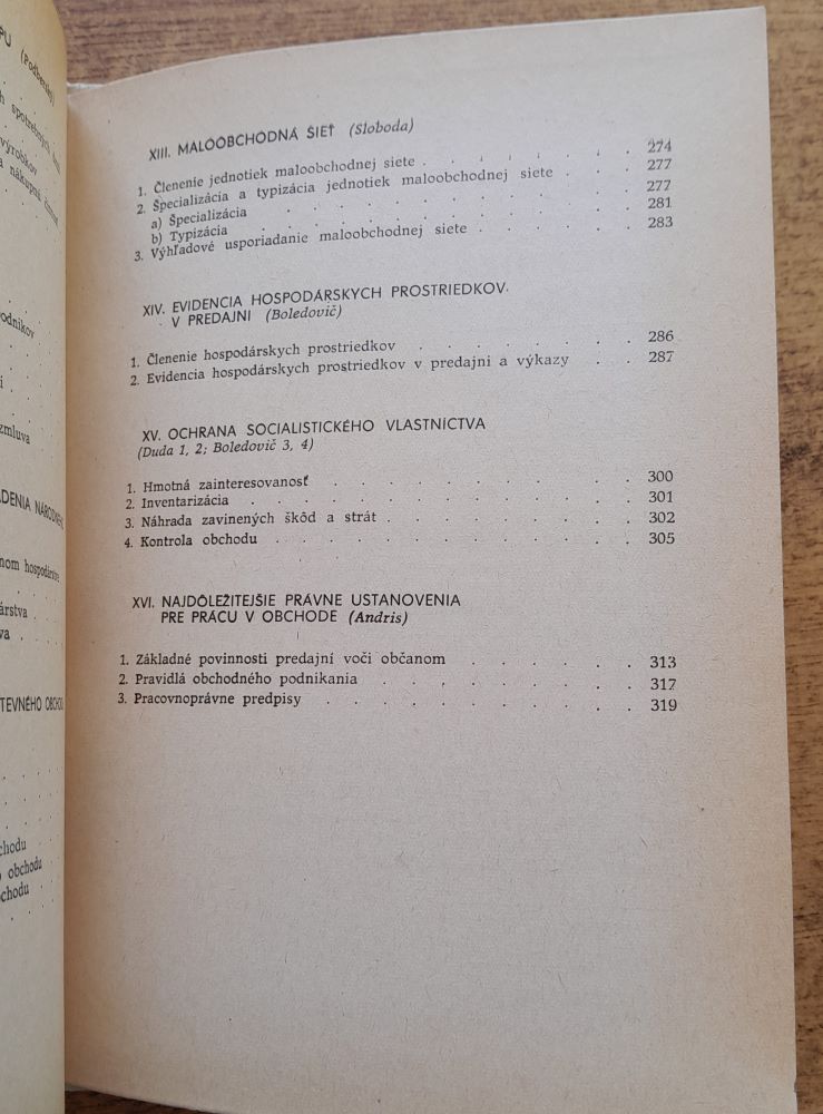 Ekonomika obchodu a technika predaja / Pre 1. 2. a 3. ročník odborných učilišť a učňovských škôl / Učebné odbory predavačské