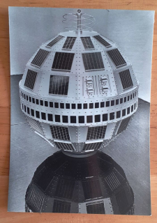 Model telekomuniční družice Telstar