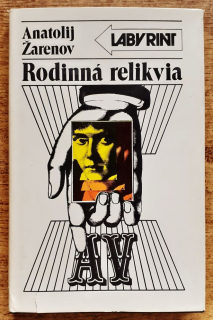 Rodinná relikvia / Labyrint / detektívka