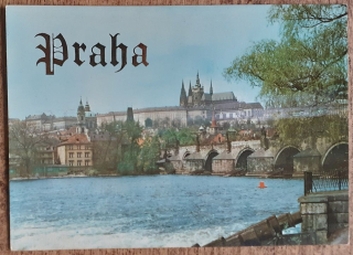 Praha - Panoráma Pražského hradu s Karlovým mostem