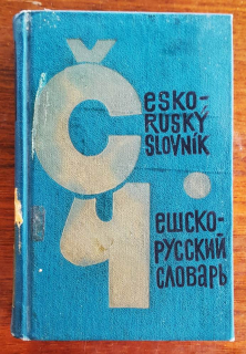 Karmannyj češsko-russkij slovar / Kapesní česko-ruský slovník