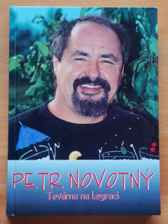 Továrna na legraci / Petr Novotný