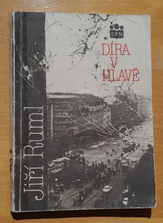 Díra v hlavě