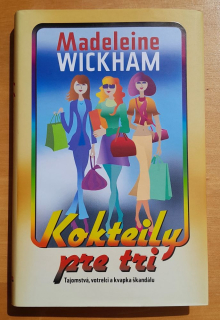Kokteily pre tri / Tajomstvá, votrelci a kvapka škandálu