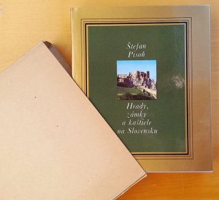 Hrady, zámky a kaštiele na Slovensku 