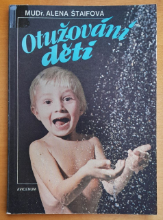 Otužování dětí / Rodinný kruh