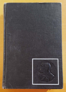 Zbohom zbraniam / Komu zvonia do hrobu / Starec a more / Knižnica nobelových cien