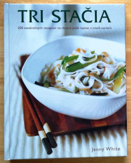Tri stačia