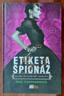 Etiketa a špionáž